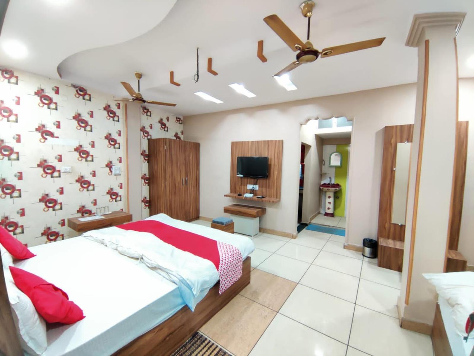 Hotel Grand Stay Бхопал Экстерьер фото